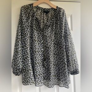 Lane Bryant peasant blouse olive green/white